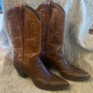 Vintage Dan Post Leather Boots in Excellent Condition 9.5